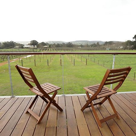 Lot113 Vineyard Accommodation Upper Swan Экстерьер фото