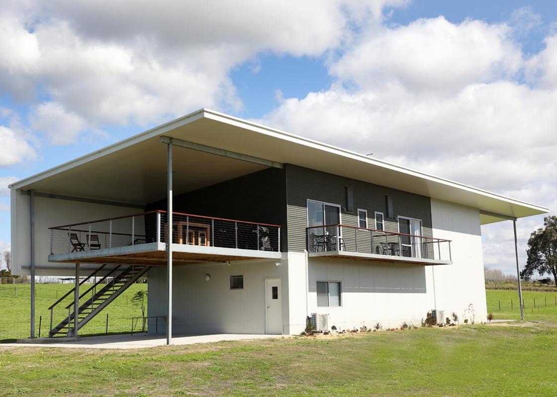Lot113 Vineyard Accommodation Upper Swan Экстерьер фото