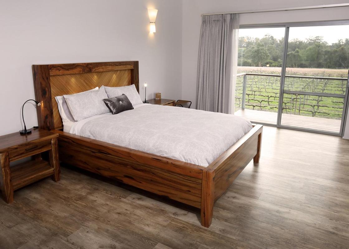 Lot113 Vineyard Accommodation Upper Swan Экстерьер фото